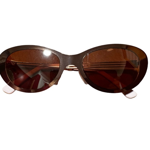 Womens Rose Gold Frame Sunglasses - Picture 3 of 4